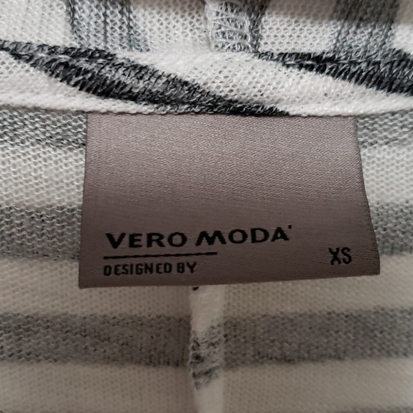 Cardigan - Picture 3 of 3